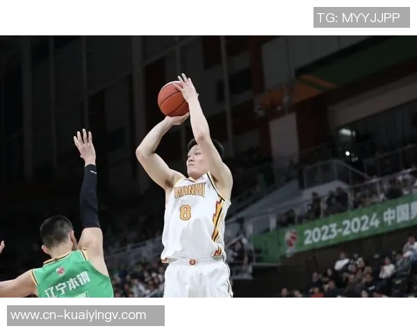 贾明儒关键时刻绝杀张宁砍下22分山西队豪取四连胜展现强大实力